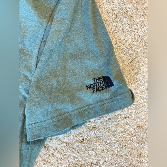 The North Face T-shirt - Picture 4 of 4